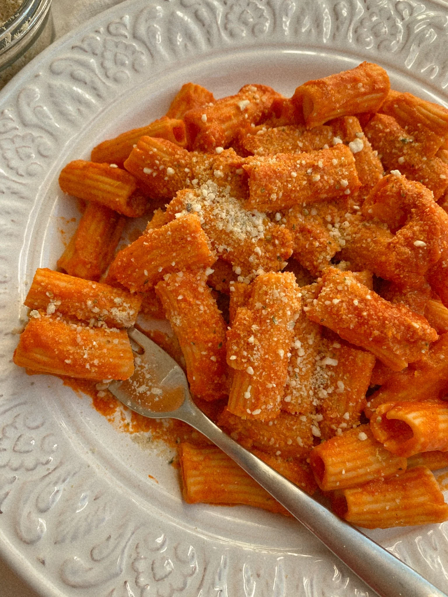 Homemade tomato sauce with hidden veggies for a nutritious boost